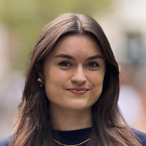 Alexandra Irger headshot