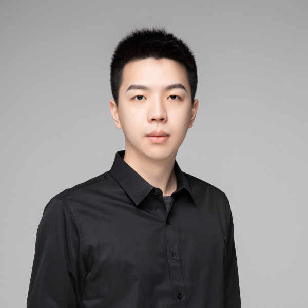Yicong Li headshot